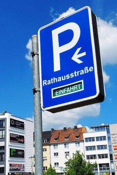 Parkplatz-Rathausstrasse-Hagen-APCOA_04.jpg Parkplatz Rathausstraße-4