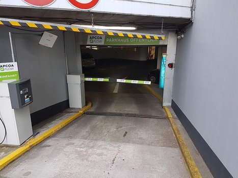 Congresscenter Messe Frankfurt (Maritim Hotel)-3