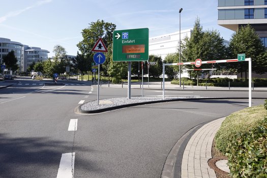 Düsseldorf Airport P8-1