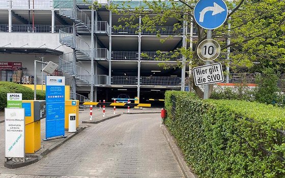 Parkhaus-Stadtzentrum-Schenefeld-APCOA_02.jpg Stadtzentrum Schenefeld Parkhaus-3