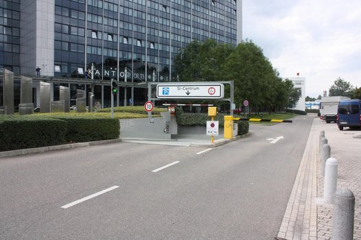 Stuttgart SI-Centrum Einfahrt APCOA SI-Centrum Tiefgarage P2-1