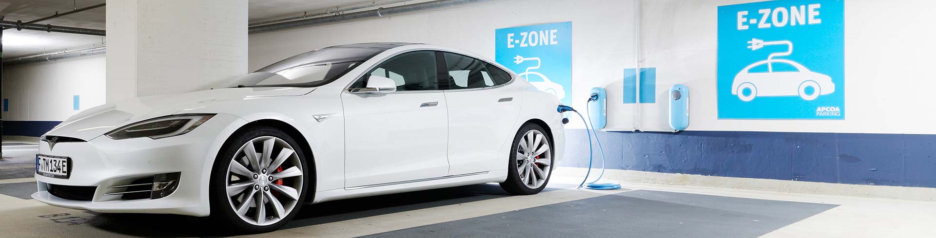 APCOA E-Ladestation im Parkhaus